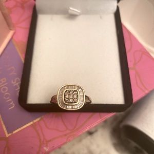 10k ring with 9 little diamonds